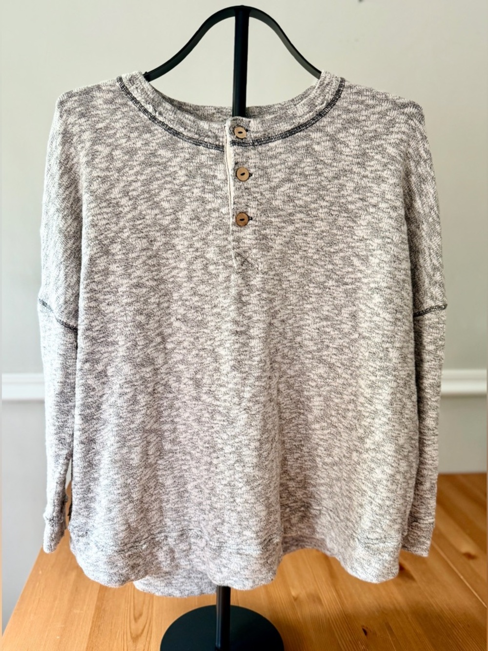 Free People FP Beach Cozy Fall Knit Henley Top XS Gray Marled Oversized Raw Hem